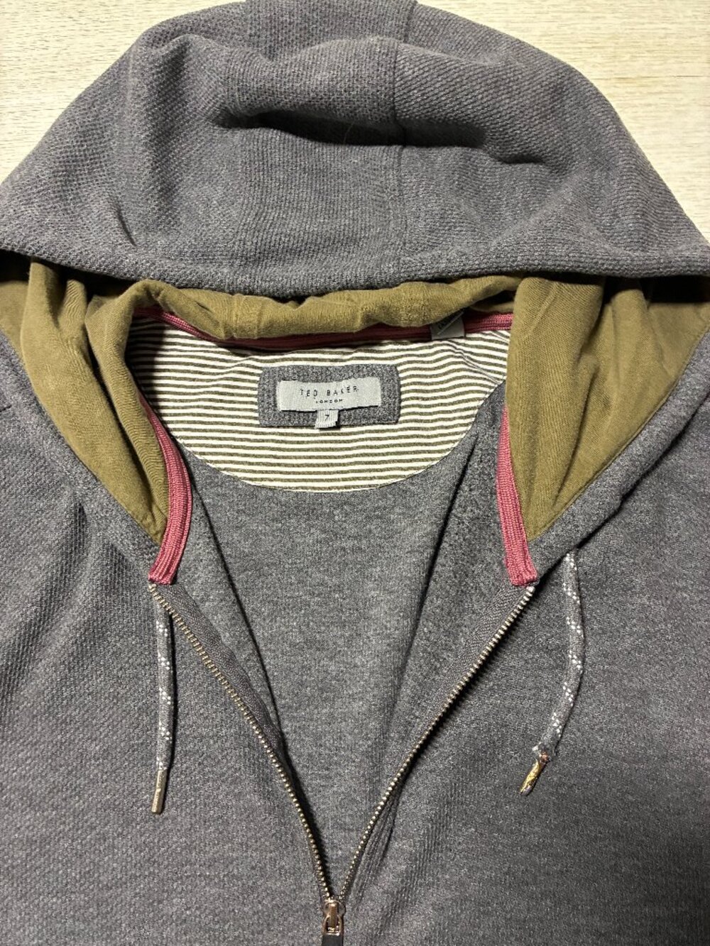 Ted Baker "Smarte" Double Layer Hooded Sweatshirt Style: 204-881358 Size 7 /3XL